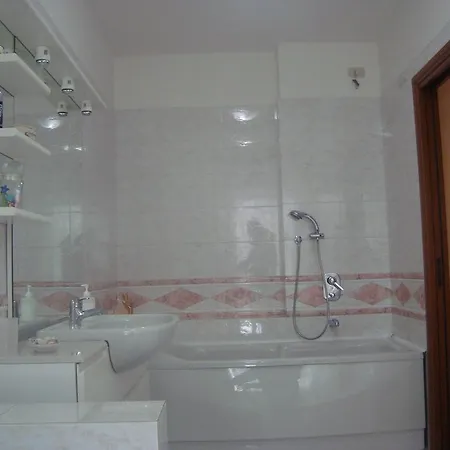 The Village Bed & Breakfast 3*